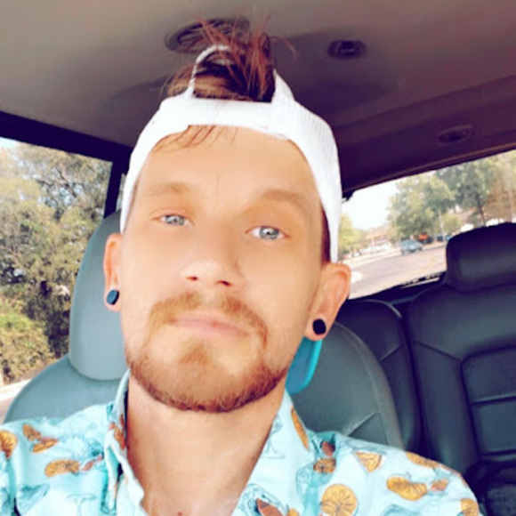 Meet your Posher, Matthew - Picture 1 of 1